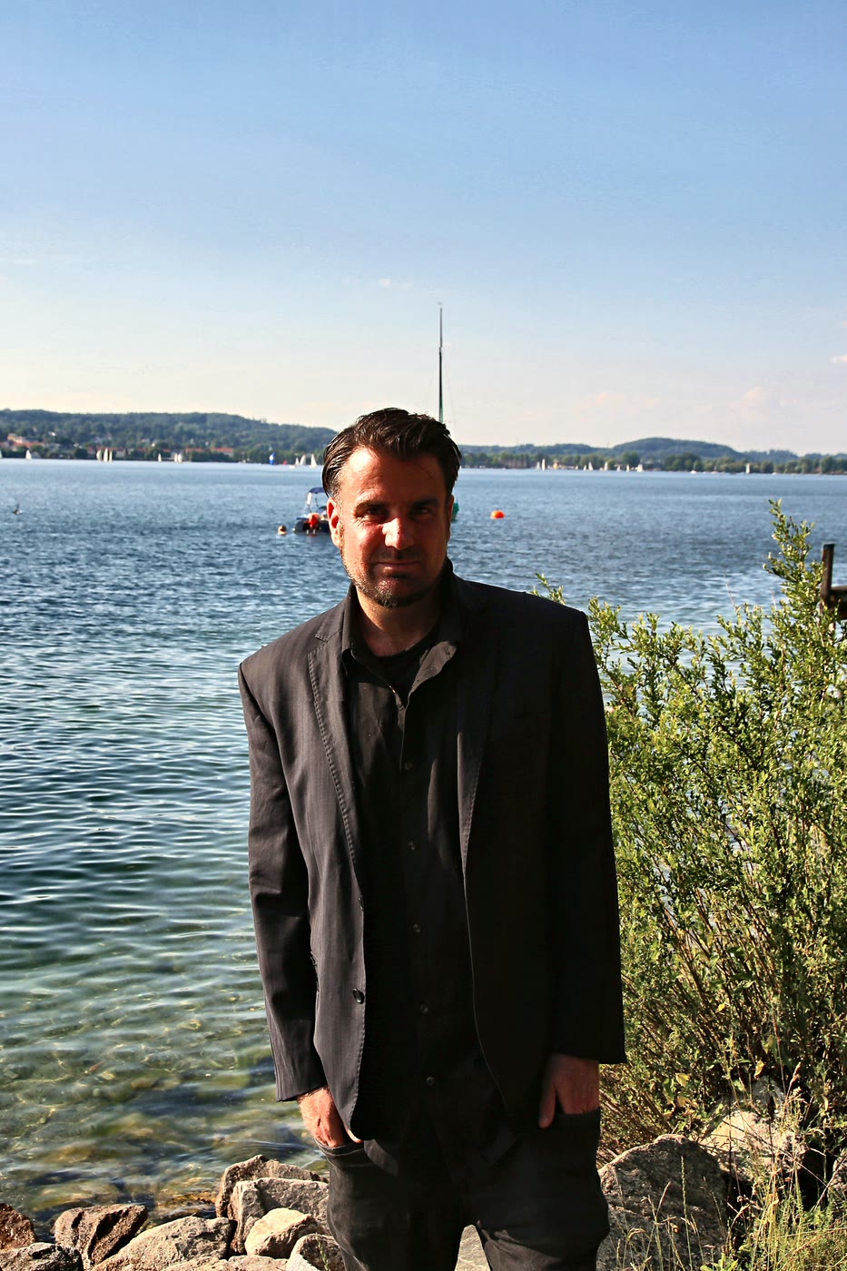 Porträt von Andreas Ehstand, AI Scientist und Autor dieses Forschungs-Werkzeugs